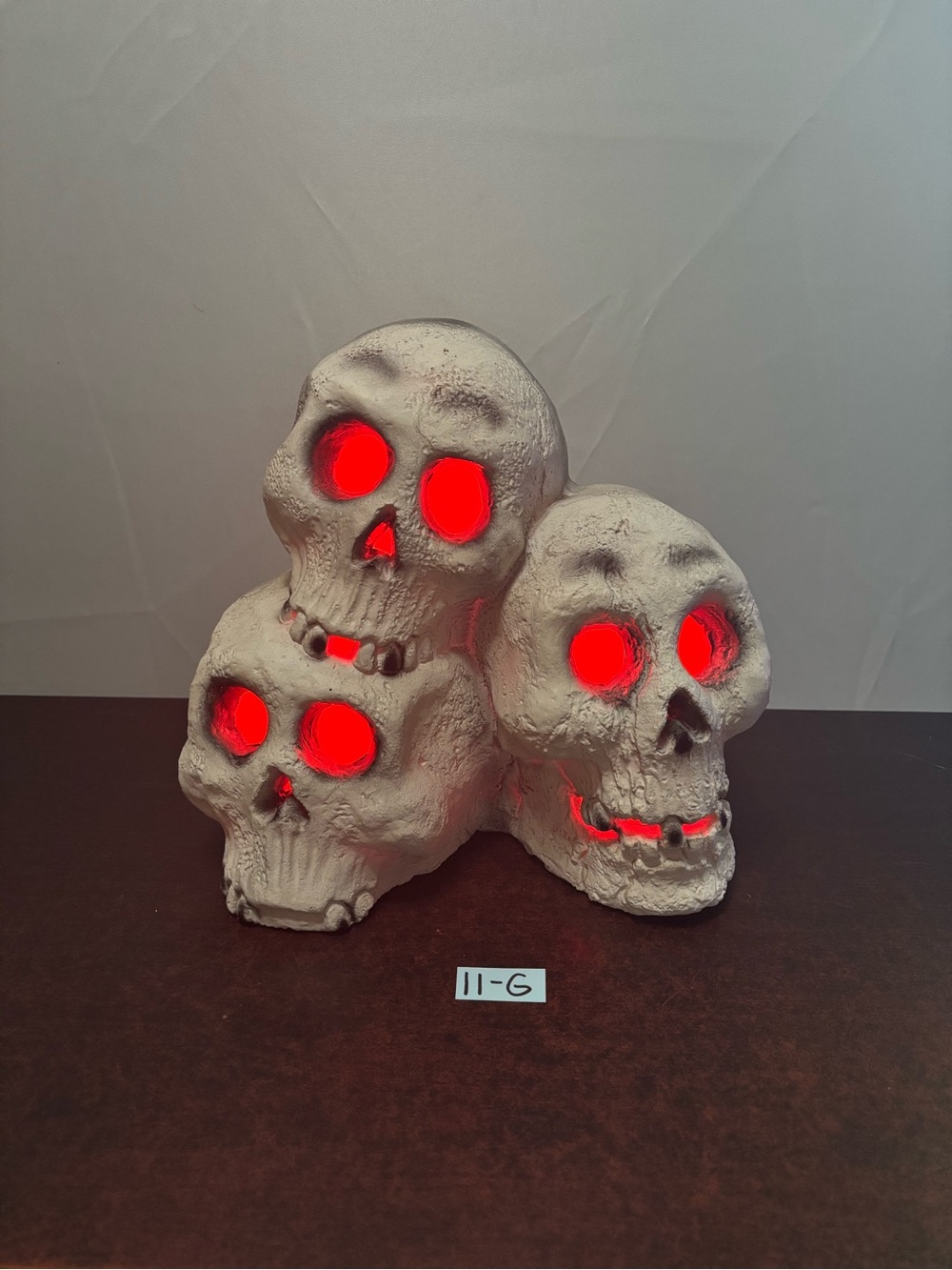 White Triple Skull Lantern with Red Eyes - Home Accent